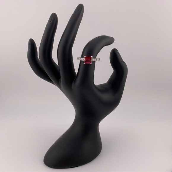 RUBY RING PRINCESS CUT 925 Sterling Silver CZ Size 6 Lab Created JULY birthstone - Picture 3 of 12